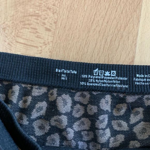 Urban Outfitters BDG Strapless Leopard Print Bandeau Top - Picture 2 of 4